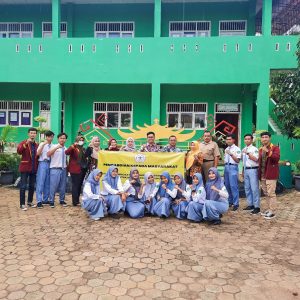 Adiluwih Pringsewu Islamic Vocational School became a fostered school in the PKM held by Universitas Teknokrat Indonesia