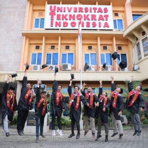 Bangga! Universitas Teknokrat Indonesia Masuk 5 Universitas Terbaik di Lampung Versi UniRank, UTI Nomor Satu!