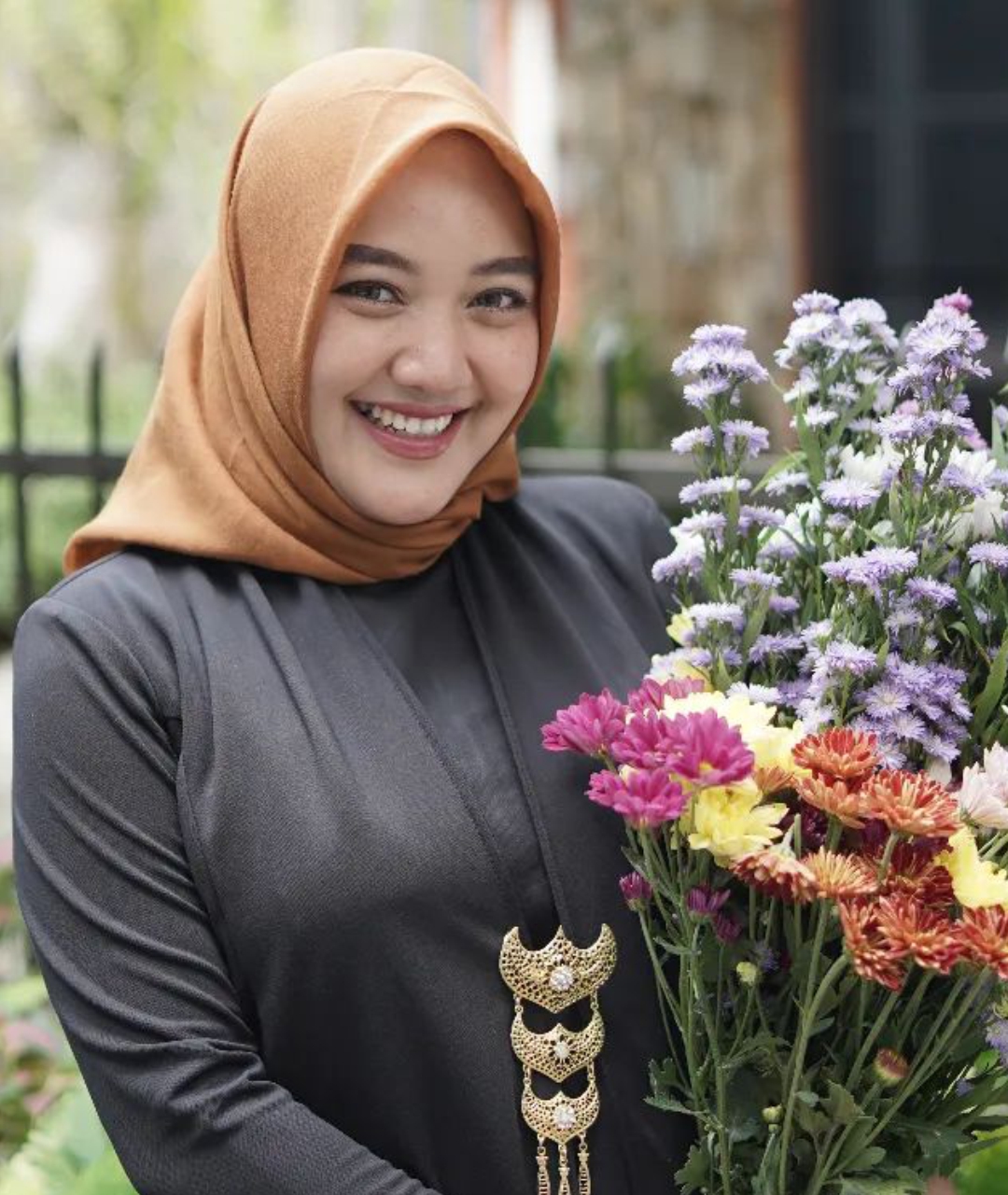 Masnia Rahayu,SS., M.Hum.